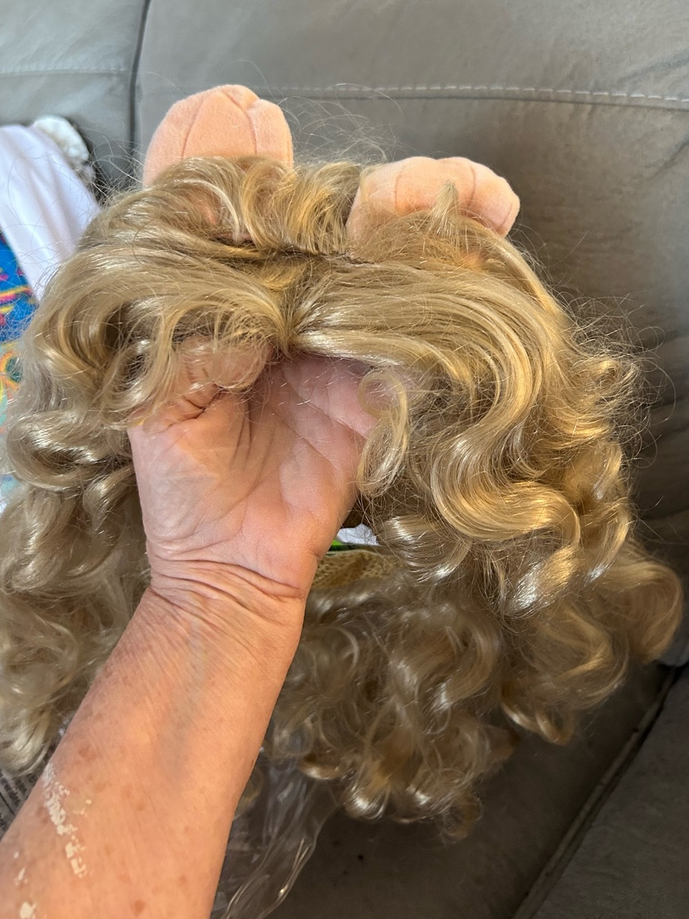 Ms. Piggy wig only for  Costume